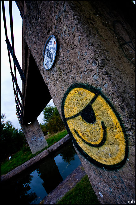 Yarrr, ye wanna cross this bridge?